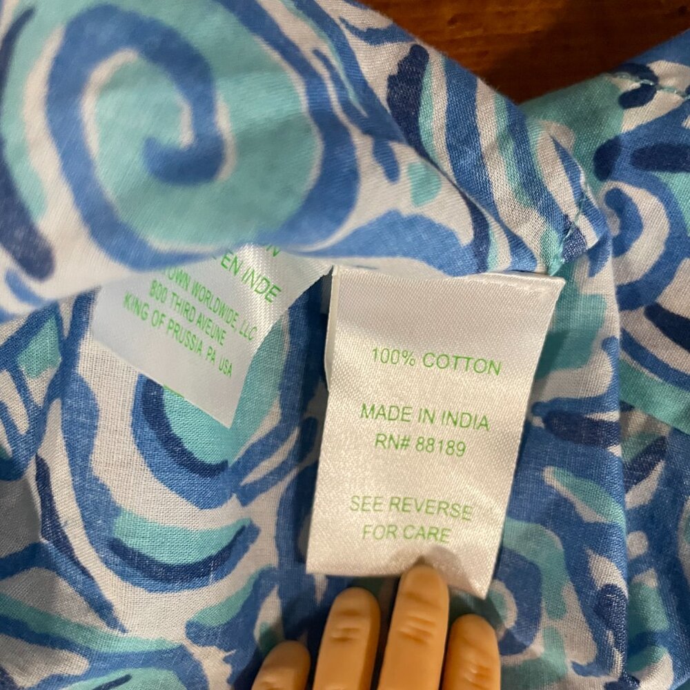 Lilly Pulitzer Amelia Island Blue White Chasing Tail Fish Small Tunic Blouse EUC - Picture 4 of 12